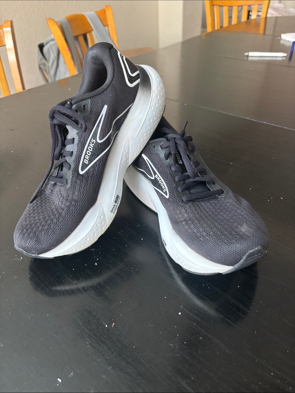 Brooks Woman's Black and White Running Shoes size 9 wide (D)